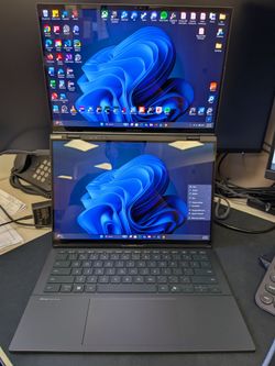 Asus Zenbook Duo Dual 14" 3K OLED Touch Laptop - Evo Intel Core ultra 9 285H With 32GB Ram - 1TB SSD