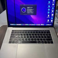 MacBook Pro Touchbar 15in 2016