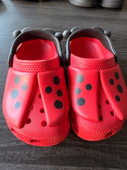 Toddler crocs