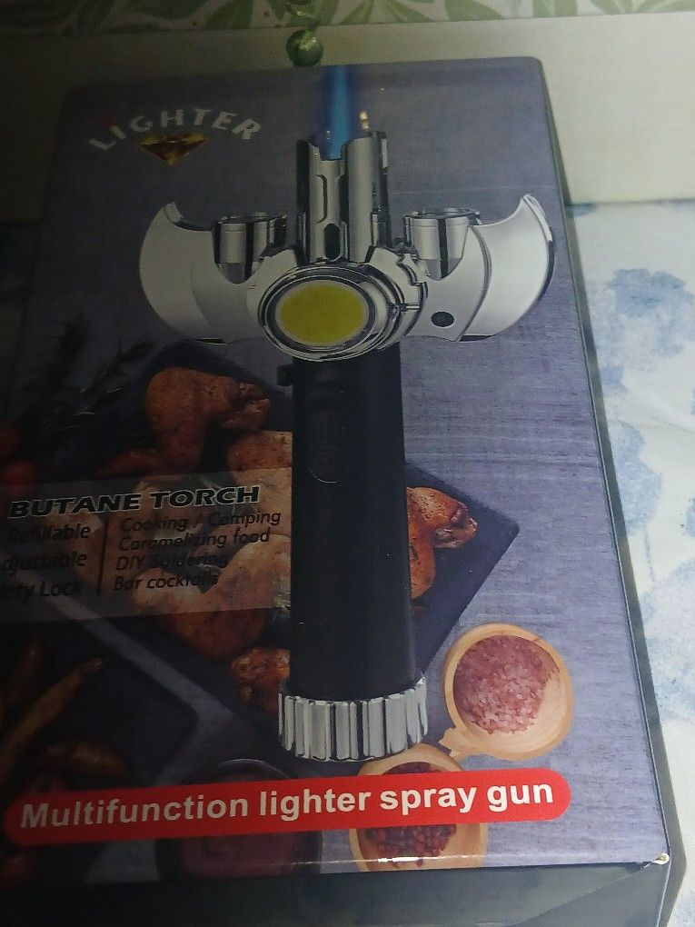 Batman Boomerang 🪃 Torch Lighter With Flashlights 🔦 Brand New