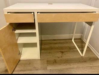 Free IKEA desk