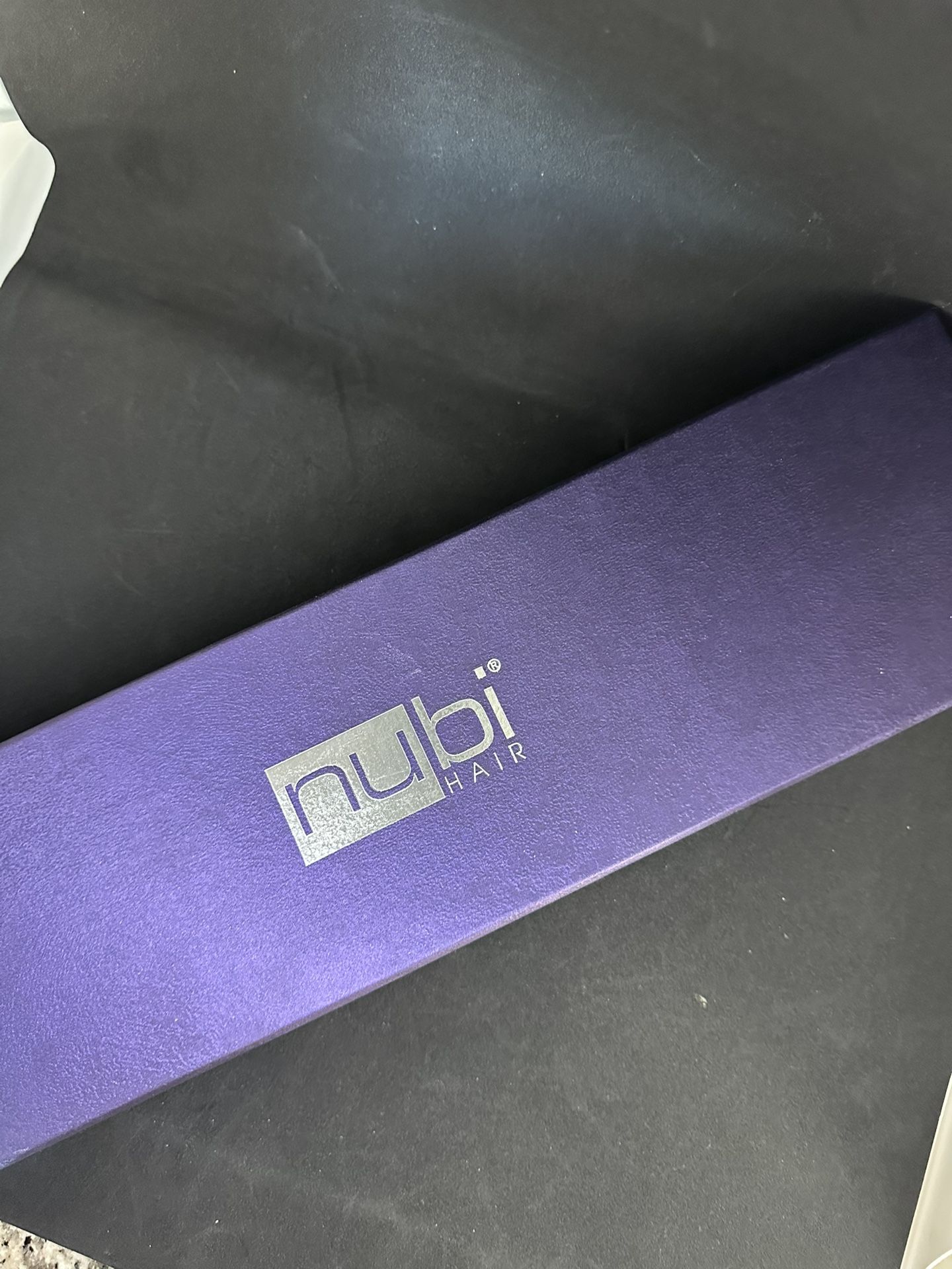 ‘Nubi’ brand ‘sleek curl’ curling wand