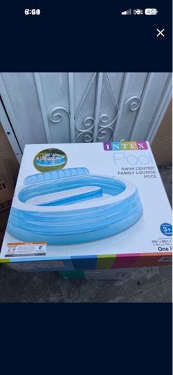 Intex family lounge pool