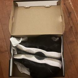 Jordan 11 Low Space Jam Size 5.5