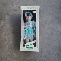 Collection Porcelain Doll