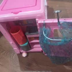 Barbie Camper For 90$