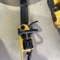 Dewalt Chainsaw 60v