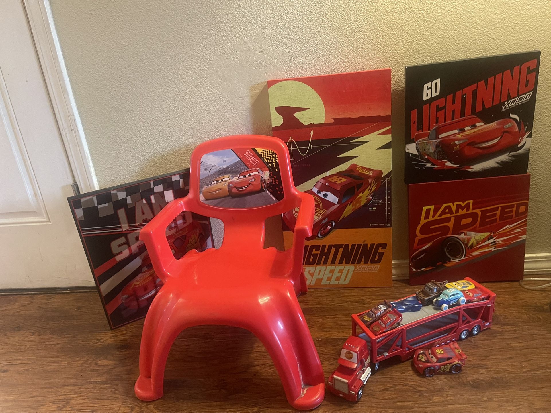 Lightning McQueen Cars Toys Chair Wall Decor