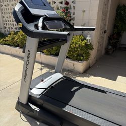 2020 PROFORM TREADMILL
