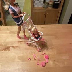 Strollin’ Fun Barbie & Kelly Strolling Sisters On The Go