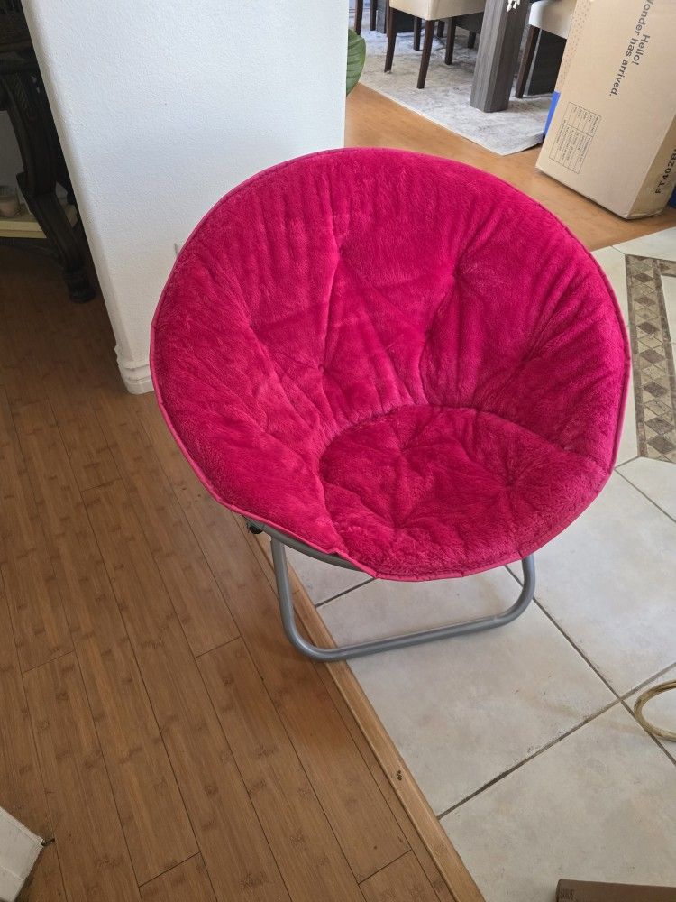 Hot Pink Folding Papasan Chair