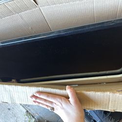 40” Samsung TV