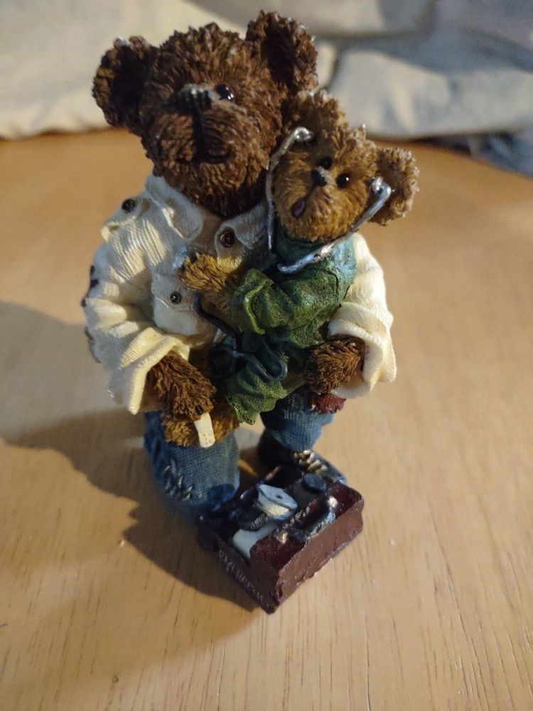 Boyds Bear Collection EMT Bearsly With Carey