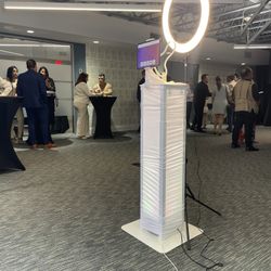 iPad  booth And Spinner 360 , memories instantly with your video booth