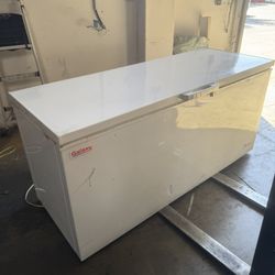 Galaxy Commercial Chest Freezer CF20HC - 19.4 cu. ft.