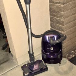 Kenmore Dual Powered Pop N Go Vacuum 