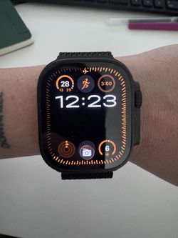 Apple Watch Ultra 2 - GPS + Cellular - black titanium