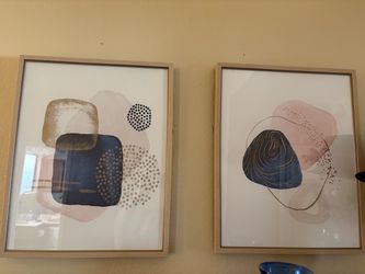 Set of two pics