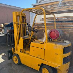 Forklift Caterpillar