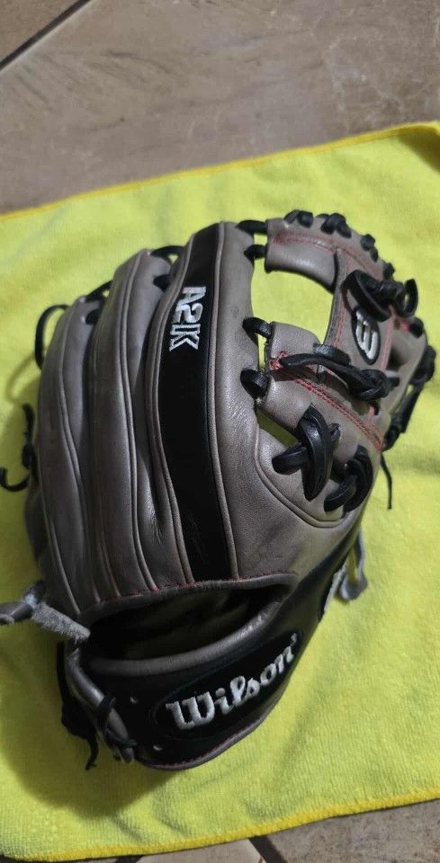 Wilson A2k Baseball Glove