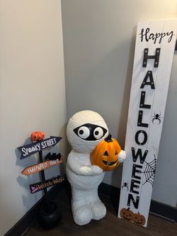 Halloween Decor