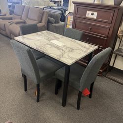 Dining table with4 chairs