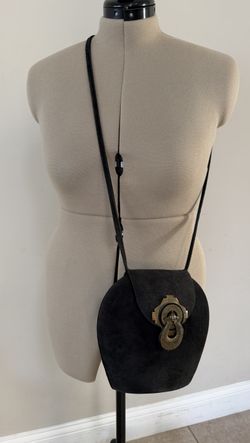 Beautiful vintage handmade crossbody bag crafted by Arab artisans.