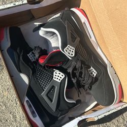 Jordan Retro 4s 