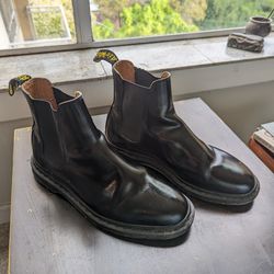 Doc Martens Black Leather Boots (Mens)