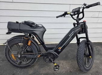 Eahora E-Bike  (New Tires)