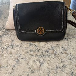 Tory Burch pebbled leather crossbody / flap bag