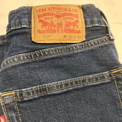 Levy’s 514        30-32