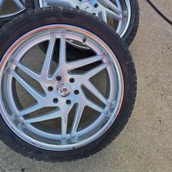 24" ram 1500 pattern belive they fit chevy