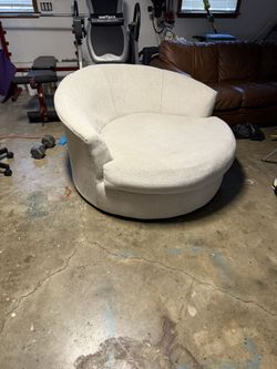 White Grand Furniture Swiveling Lounge Chair