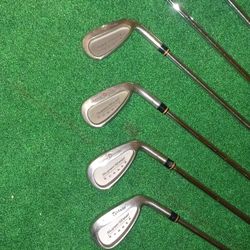 TaylorMade Supersteel Burner Iron Set