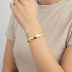 14K Yellow Gold Diamond Cut Bangle Bracelet