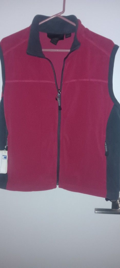 NWT! Women's Dark Rose Warm Fleece Vest Size 2xl