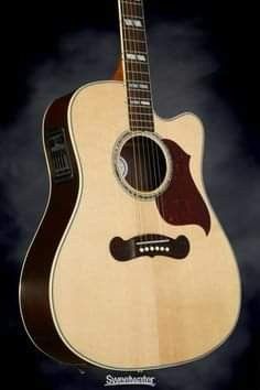 Gibson Songwriter 2017 Electric Acoustic