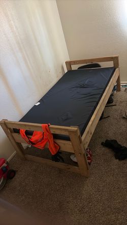 Twin Kids Bed Frame with Mattress