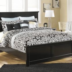 Maribel Black King Panel Bed

