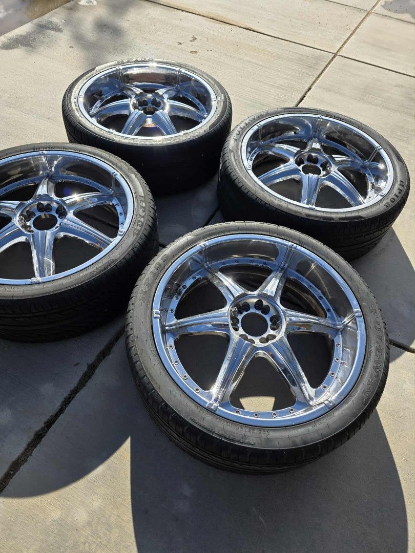 24" Vagare Luxury Chrome rims w/ Brand New Fullway OBO