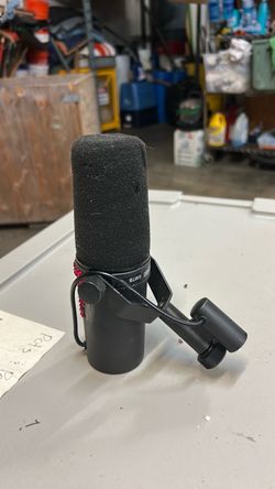 Used Shure SM7B Dynamic Microphone
