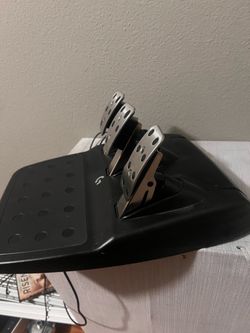 Logitech G923 steering wheel