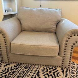 Super Comfortable Accent Chair