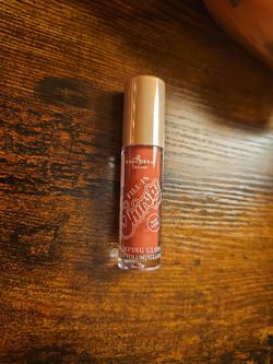 Italia Deluxe Fill-In Thirsty Lip Gloss Lover