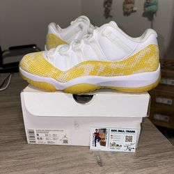 Size 8 Women’s / 6.5Y - Air Jordan 11 Low Yellow Snakeskin White