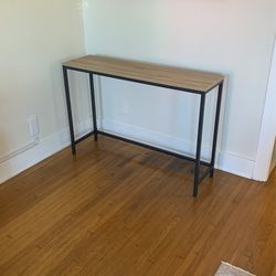 Brand New - Sauder Medium Sized Desk / Table