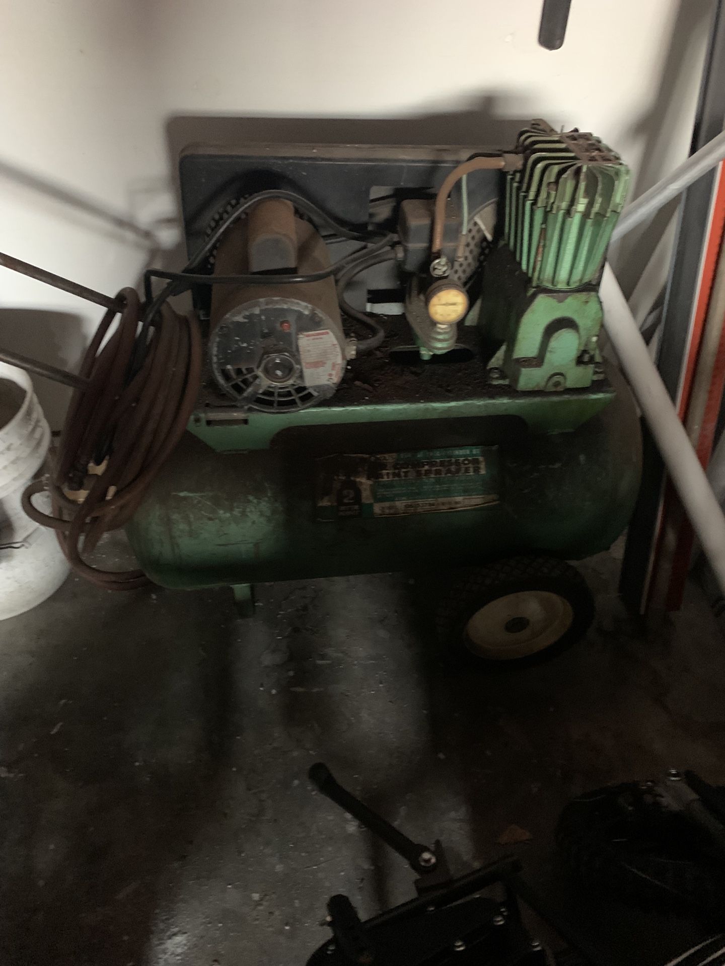 Air Compressor 