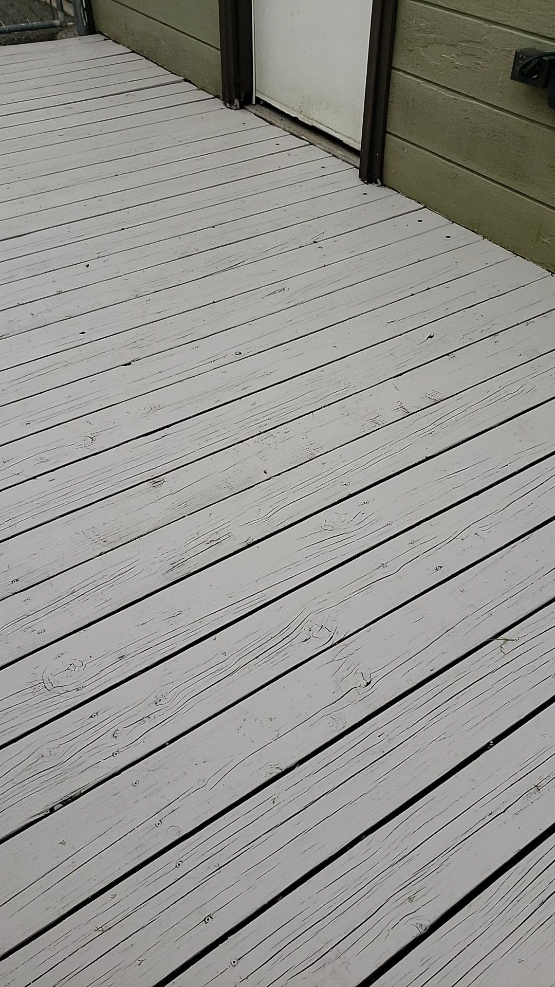 Deck paint/stain - valspar solid color