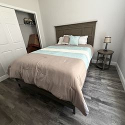 Queen Mattress - Firm, No Rips or Sagging